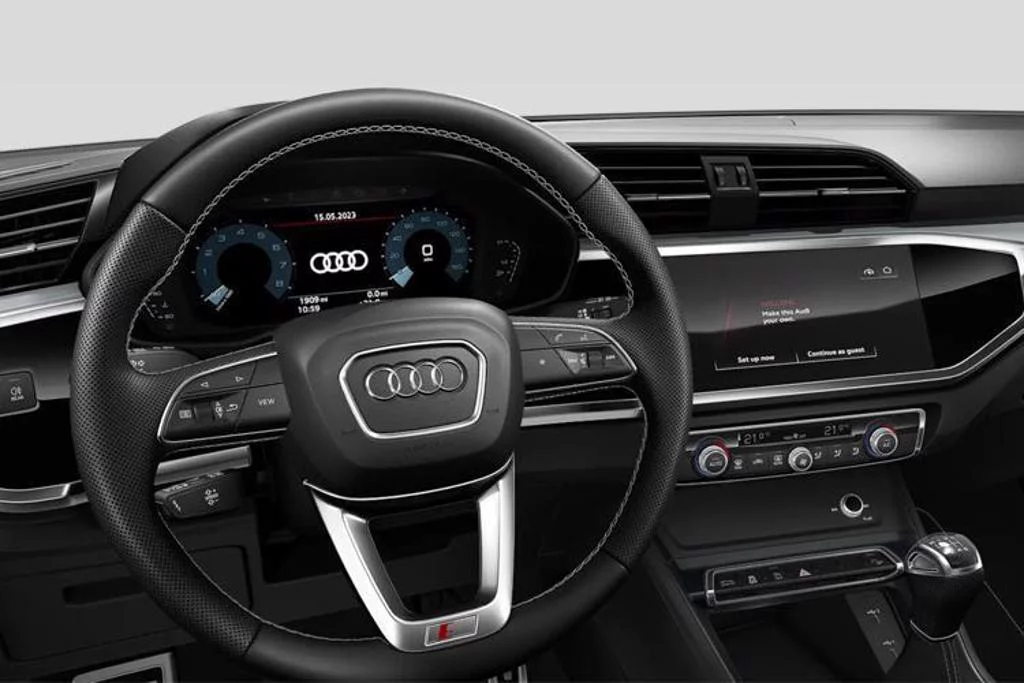 Audi Q3 35 TFSI Black Edition 5dr Tech Pro