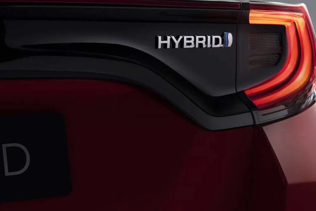 Toyota Yaris 1.5 Hybrid Design 5dr CVT Nav